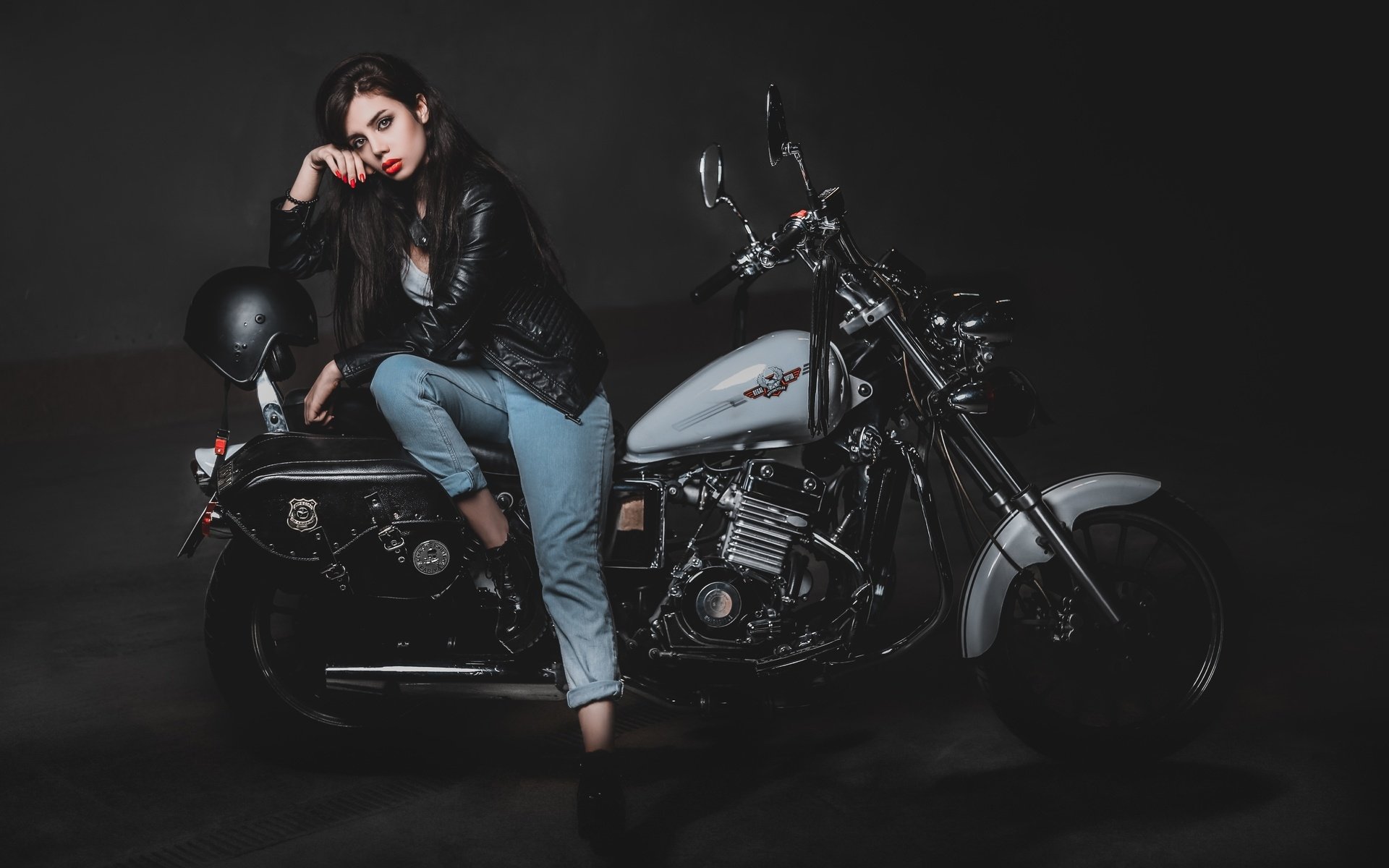 Biker girls: style and drive in Bhilai