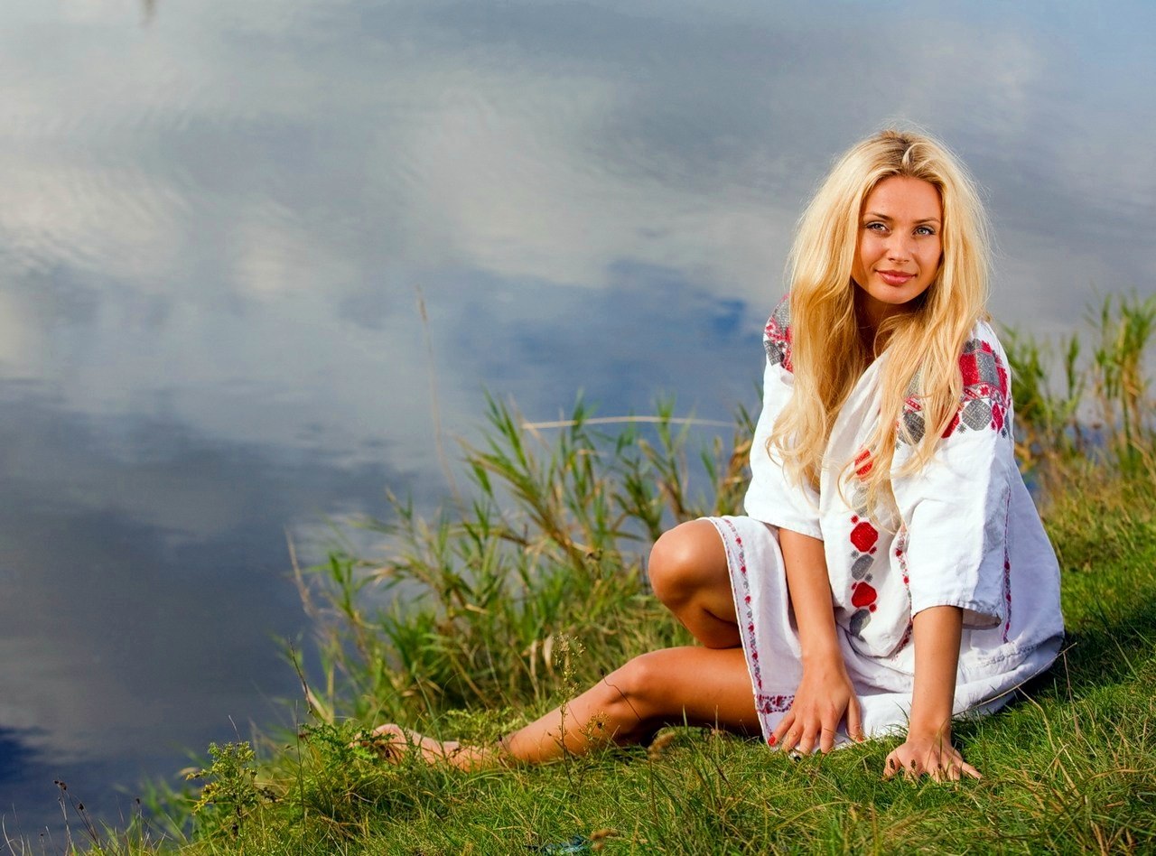 Sexy girl Slavic girls in Bhilai