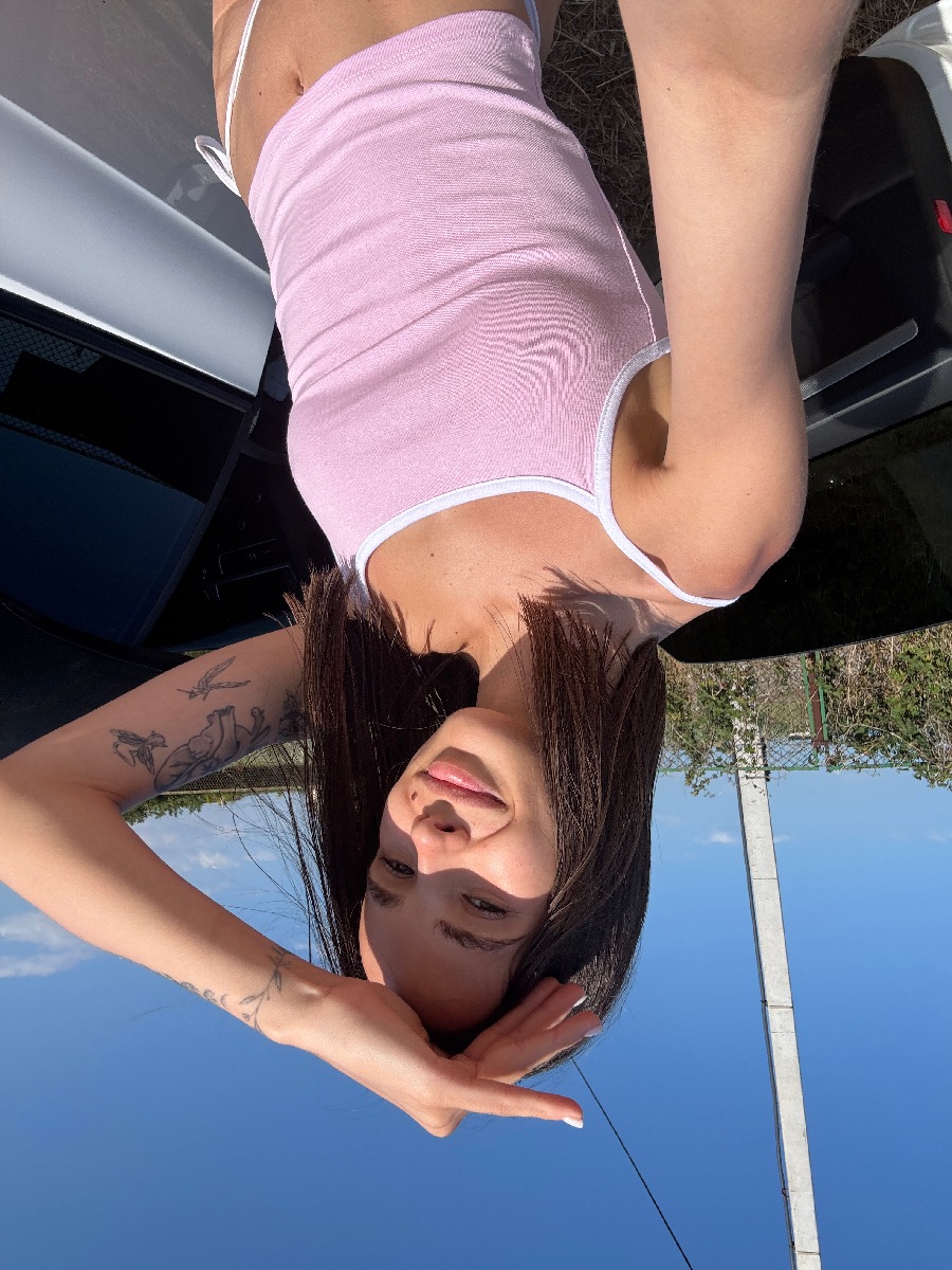 Sexy model Tina in Bhilai